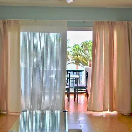 Esmeralda 아파트 칼라오살바헤